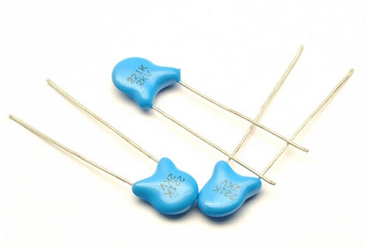 CERAMIC CAPACITOR 100 pF 2000V