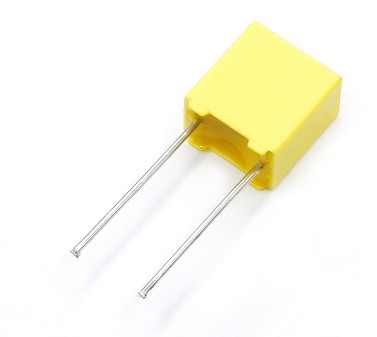 CP  CAPACITOR MKT R-5  390K pF  100V